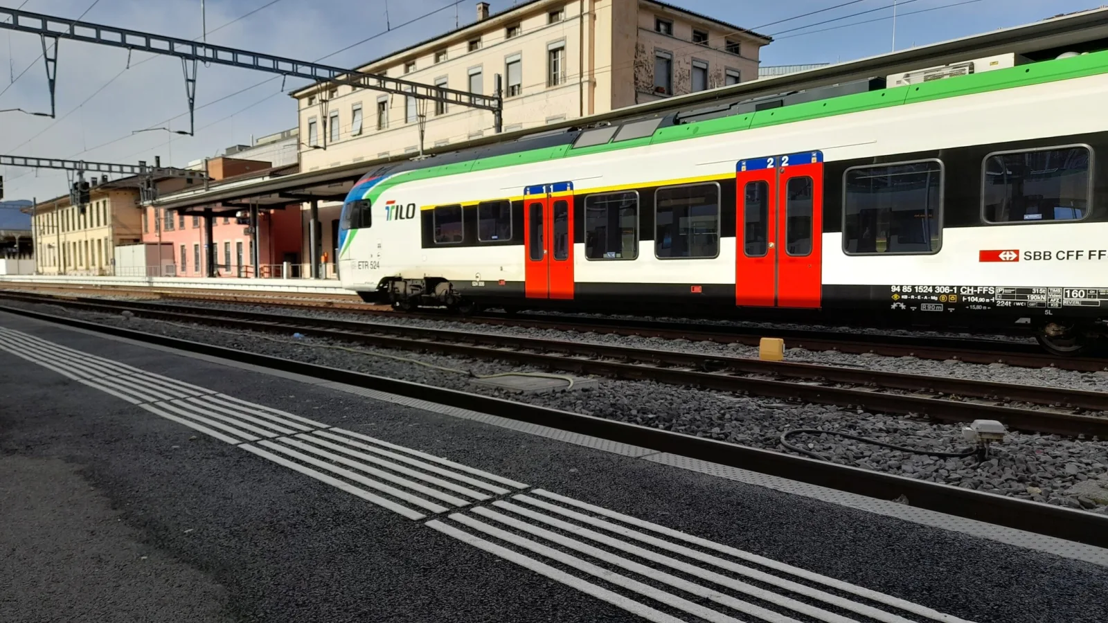 Stazione di Chiasso e treno TILO
