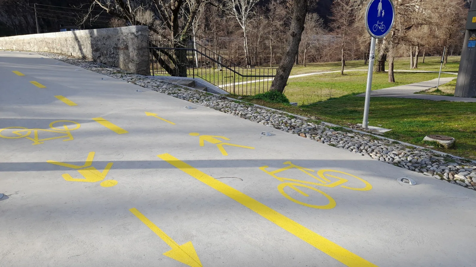 Accesso ciclopedonale golena Bellinzona web