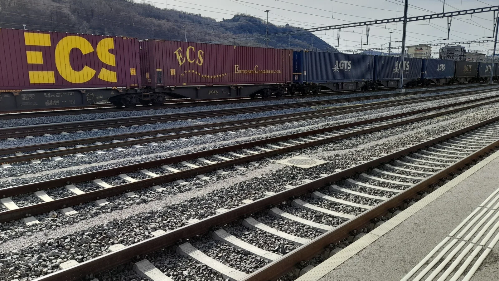 Treno merci stazione di Chiasso