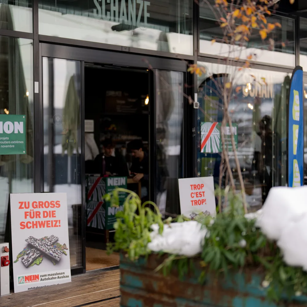 No all'ampliamento delle autostrade. Festival del voto.