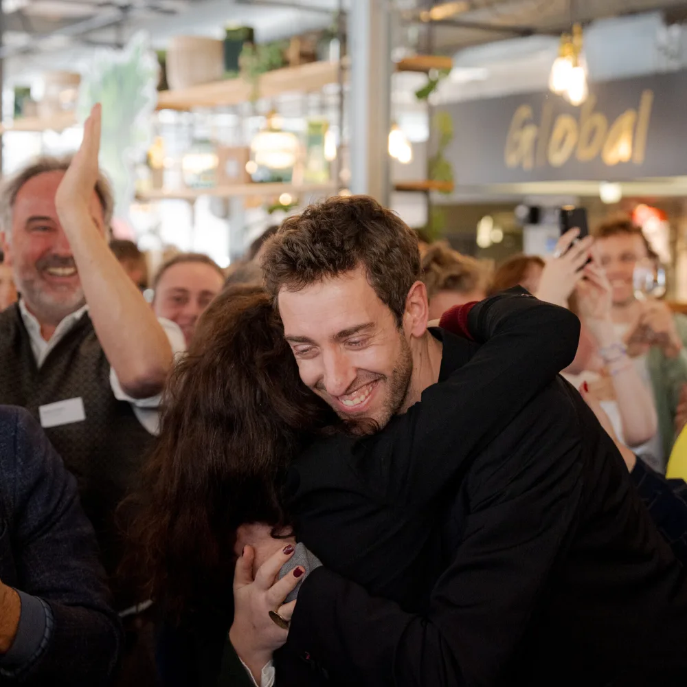 No all'ampliamento delle autostrade. Festival del voto.