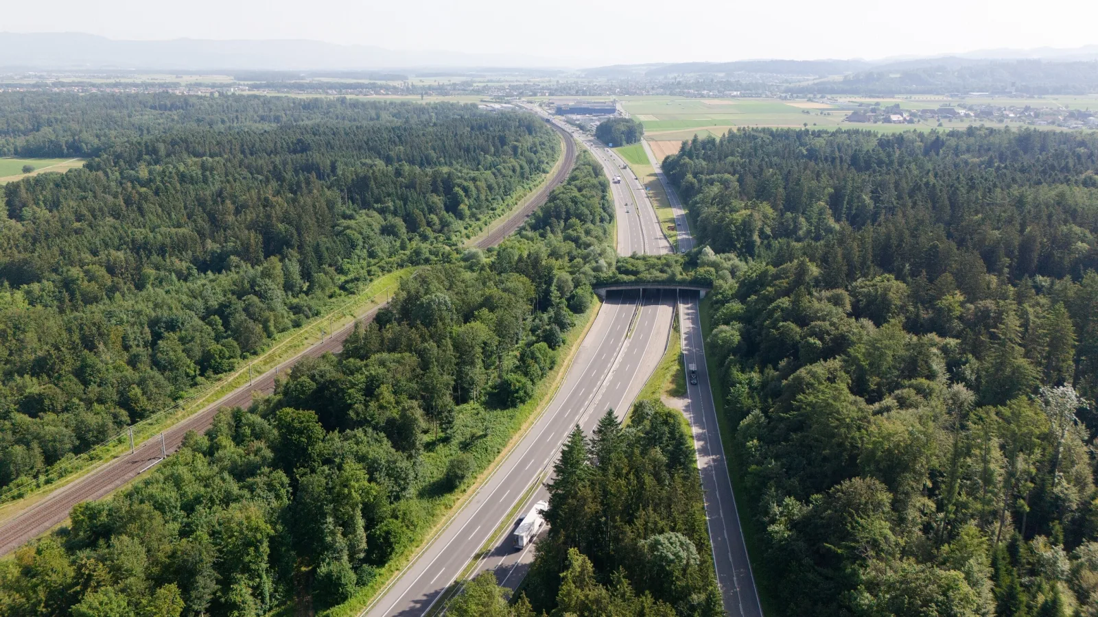 schönbühl Drohne Autobahnausbau