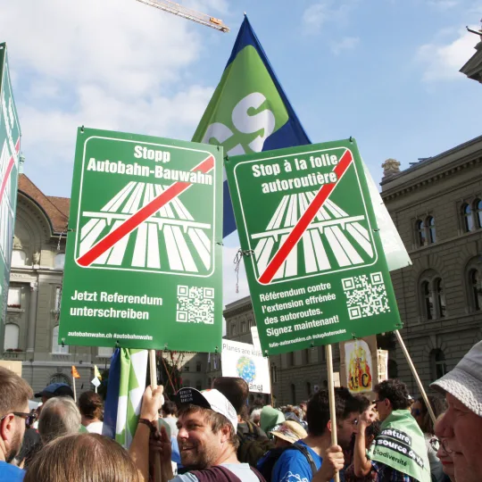 Dimostrazione nazionale sul clima NO all'ampliamento smisurato delle autostrade