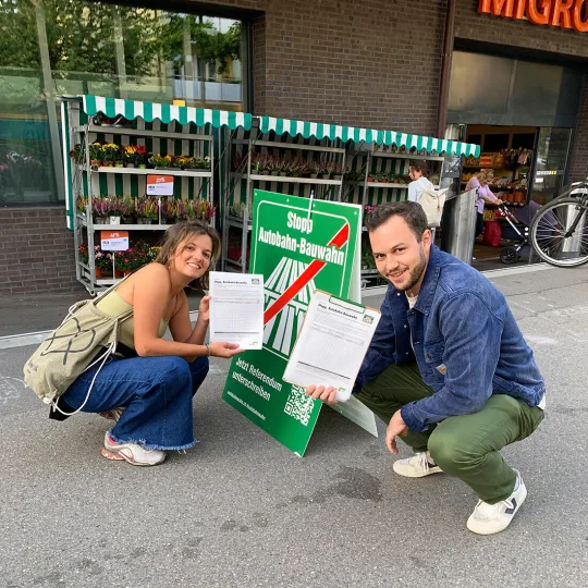 NO all'ampliamento smisurato delle autostrade Raccolta di firme jeuneATE