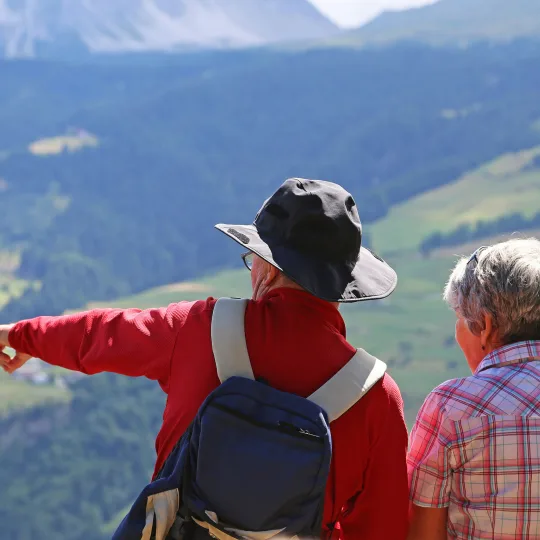 Senioren Paar Wandern