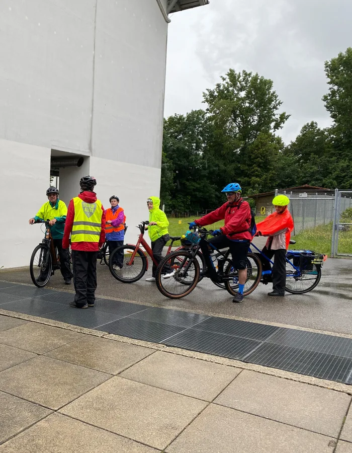 Ciclista di biciclette elettriche Corso Esercizio