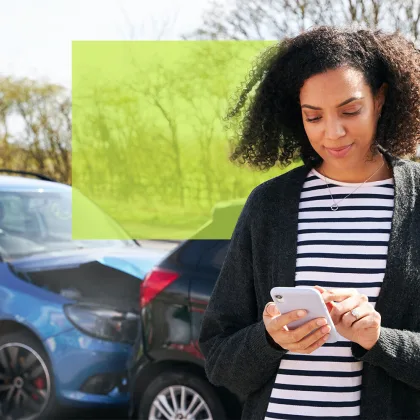 donna Incidente d'auto Smartphone Assicurazione auto